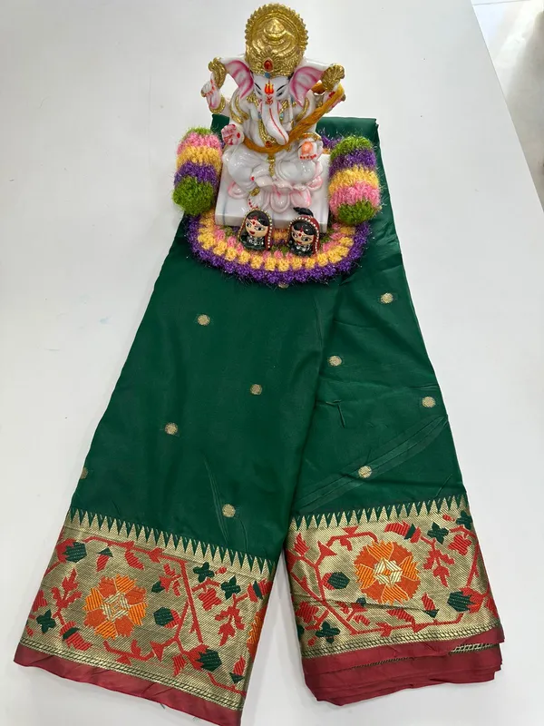 Green_Soft_Pethani_Silk_Saree_With_Zari_Design_Weawing_Pallu