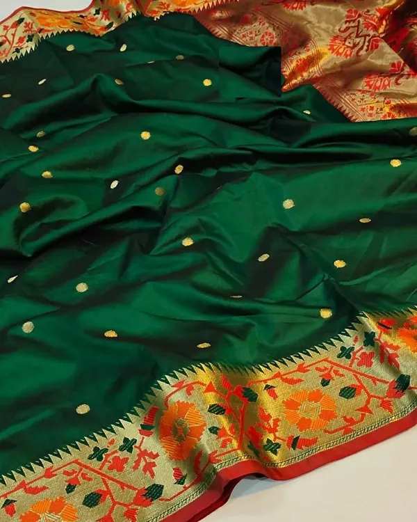 Green_Soft_Pethani_Silk_Saree_With_Zari_Design_Weawing_Pallu