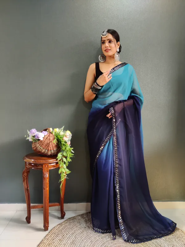 Green_Pure_Georgette_Two_Shad_Saree_With_Lace_Border