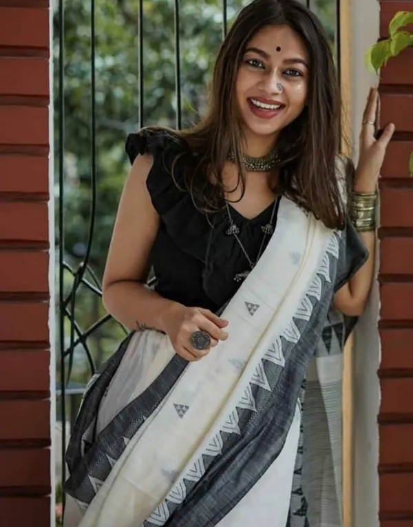 Black_Chanderi_Kanjivaram_Saree