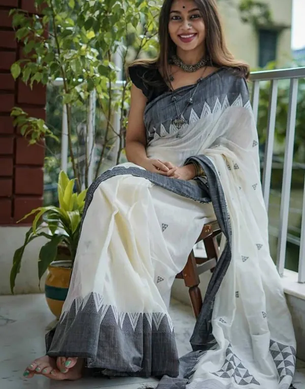 Black_Chanderi_Kanjivaram_Saree