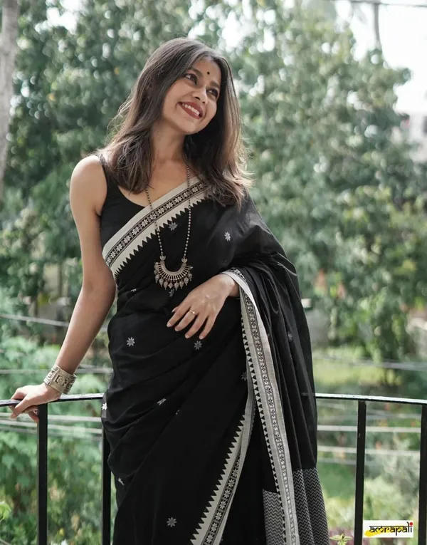 Black_Chanderi_Kanjivaram_Saree