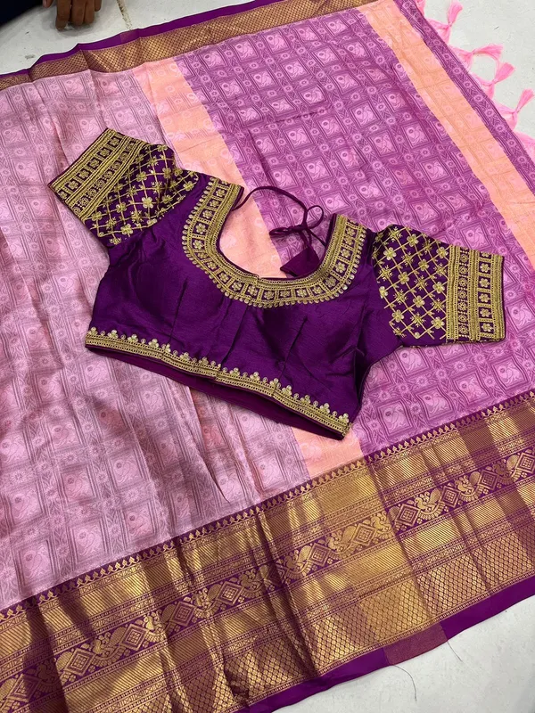 Pink-Wine_Heavy_Aura_Rich_Cotton_Silk_Design_&_Contrast_Jequared_Weaving_Rich_Heavy_Border_With_Embroidred_Reddy_Made_Blouse