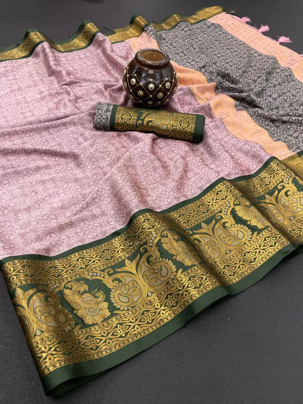 Multicolor_Aquiliq_Self_Design_Kanjivaram_Silk_Blend_Saree