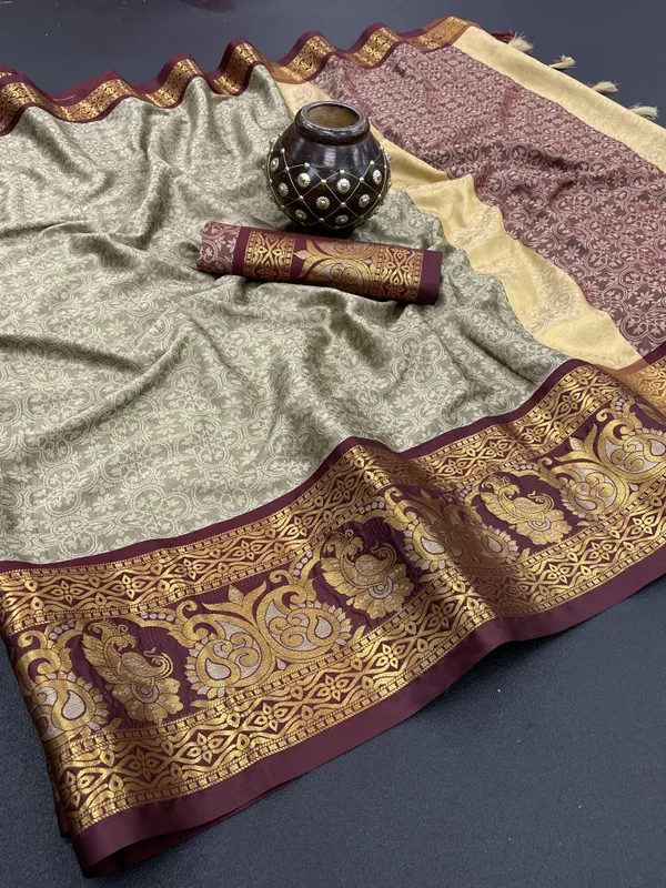 Grey,_Maroon_Aquiliq_Self_Design_Kanjivaram_Silk_Blend_Saree