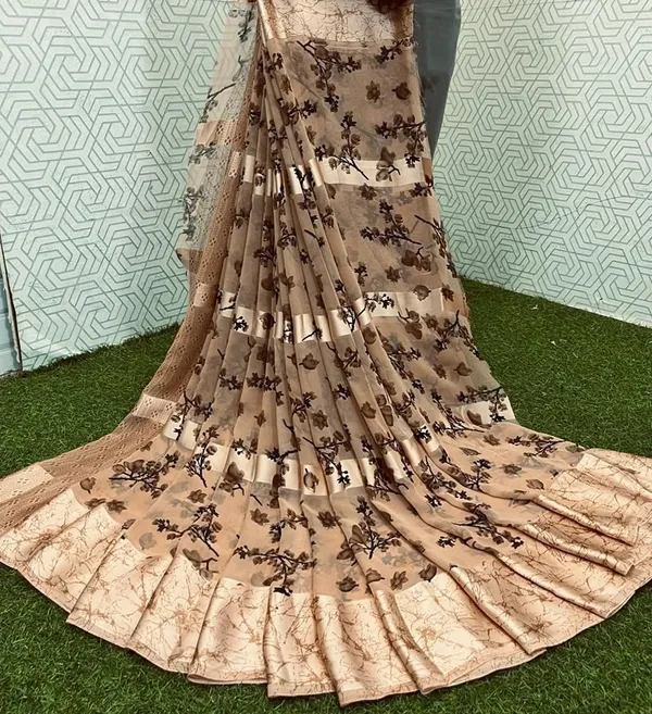 Beige_Striped_Bandhani_Georgette_Saree
