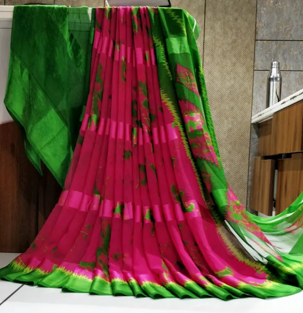 Dark_Pink_Printed,_Floral_Print_Daily_Wear_Georgette,_Satin_Saree