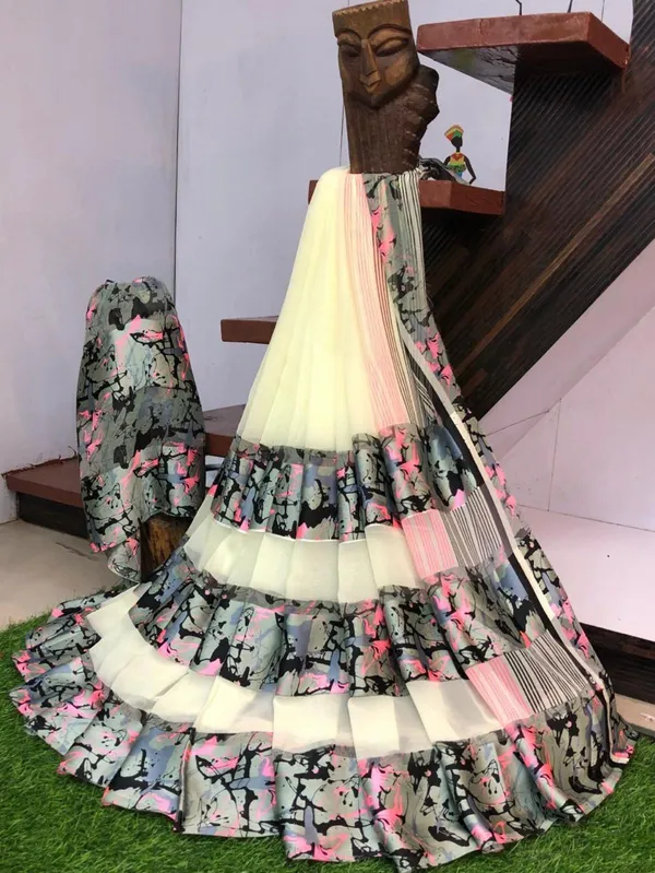 Multicolor_Printed_Bollywood_Georgette_Saree