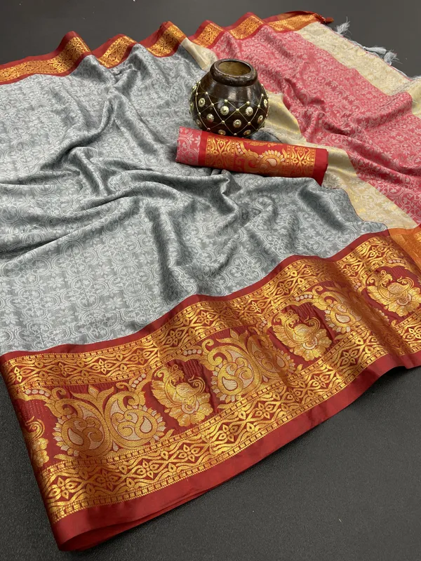Yellow_Aquiliq_Self_Design_Kanjivaram_Silk_Blend_Saree