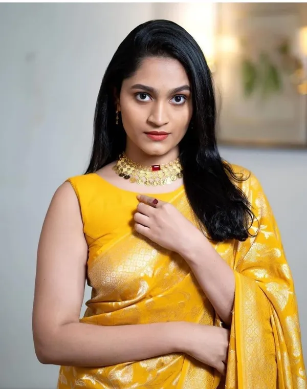 Yellow_Kanjivaram_Jacquard_Saree
