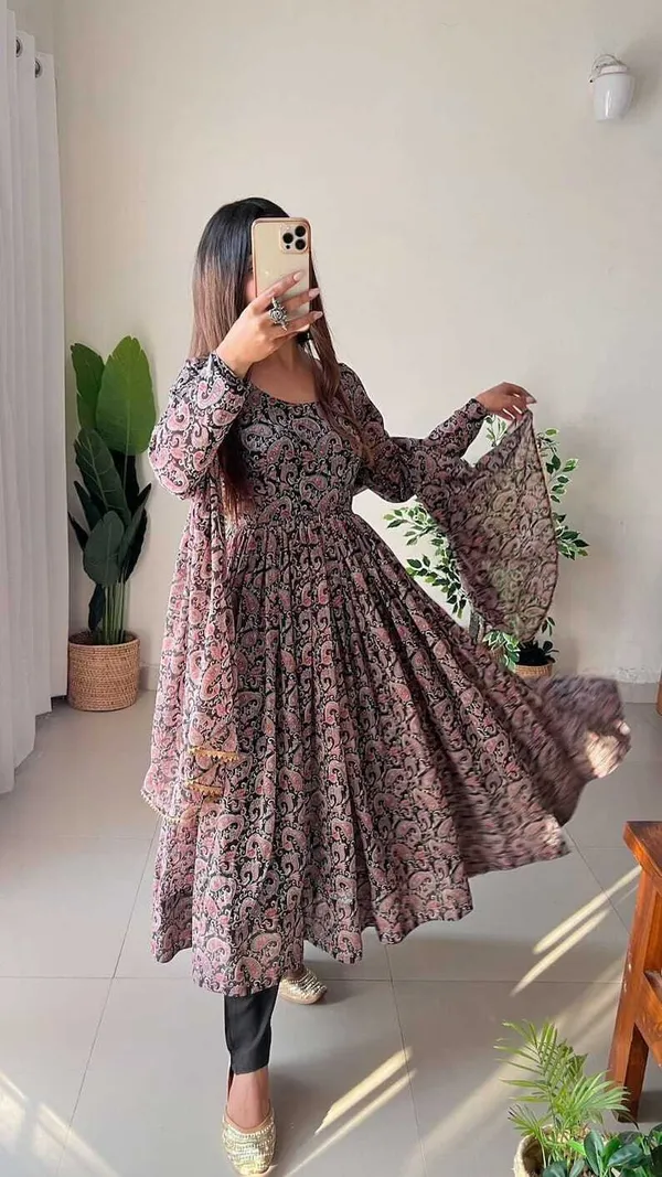 Black_Georgette_Floral_Printed_Anarkali_Gown__With_Duppata