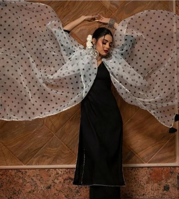 Eshanay_Fashion_Miss_Lady_Fashion_Organza_Printed_Women_Dupatta_with_pent