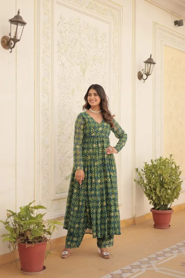Eshanay_Fashion_Rama_Green_Faux_Georgette_Foil_Print_Readymade_Top_with_Pant_Set