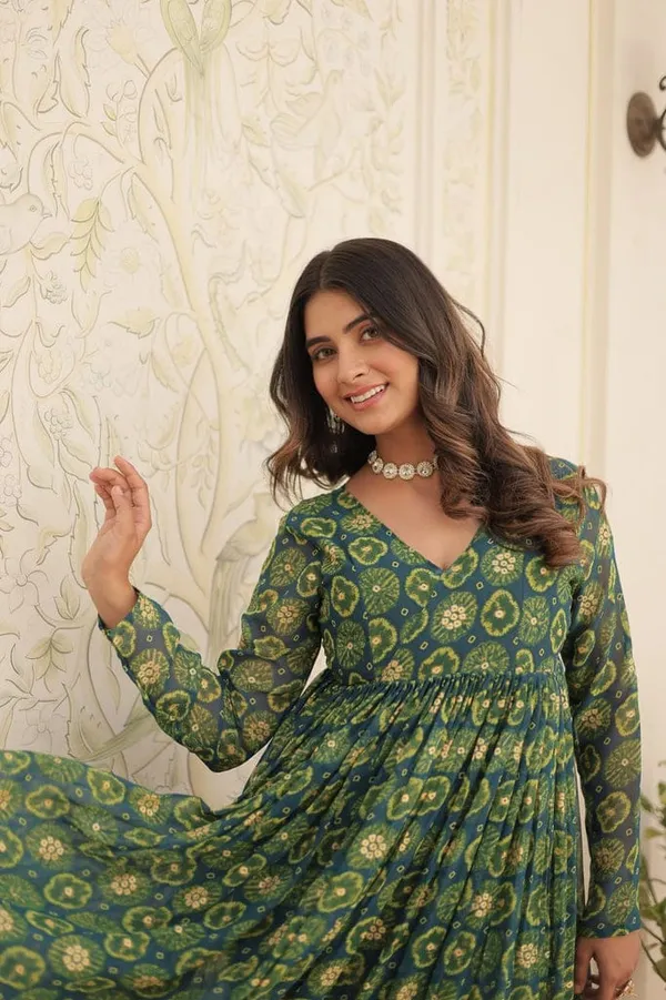 Eshanay_Fashion_Rama_Green_Faux_Georgette_Foil_Print_Readymade_Top_with_Pant_Set