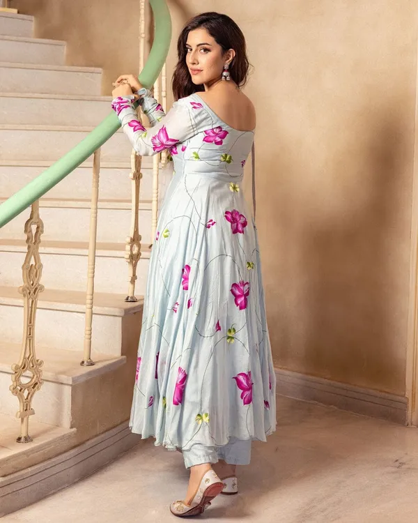 New_Exclusive_Ready-Made_Georgette_Skin_Print_Gown_Two_Piece_For_Women_Gown_+_Orna_)