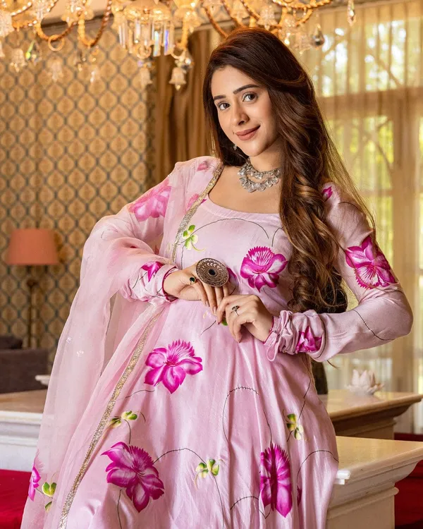 New_Exclusive_Ready-Made_Georgette_Skin_Print_Gown_Two_Piece_For_Women_Gown_+_Orna_)
