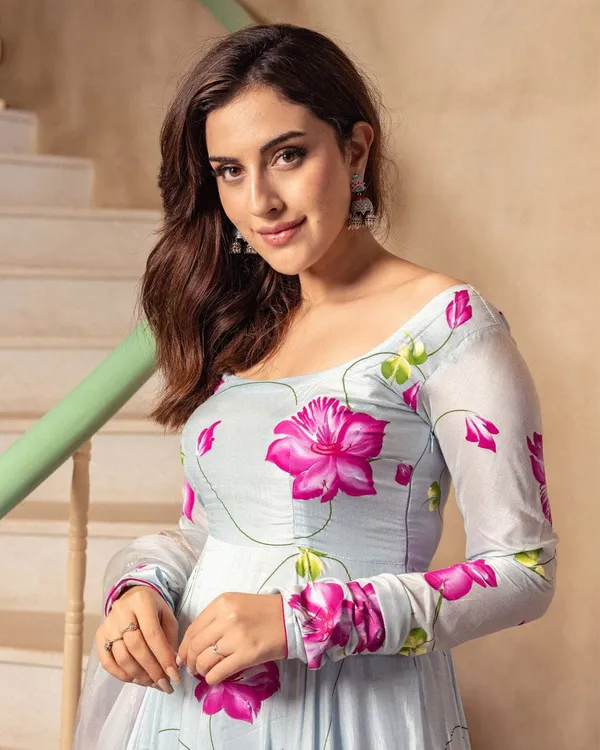 New_Exclusive_Ready-Made_Georgette_Skin_Print_Gown_Two_Piece_For_Women_Gown_+_Orna_)