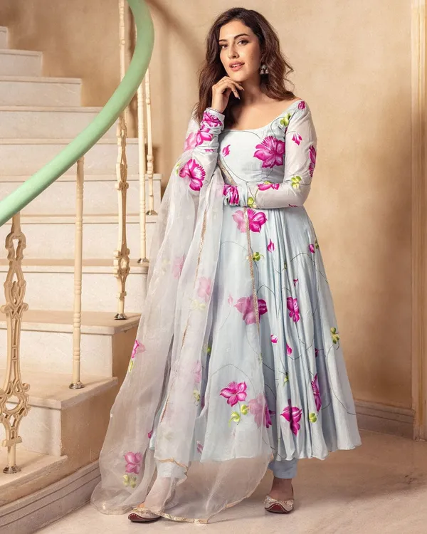 New_Exclusive_Ready-Made_Georgette_Skin_Print_Gown_Two_Piece_For_Women_Gown_+_Orna_)