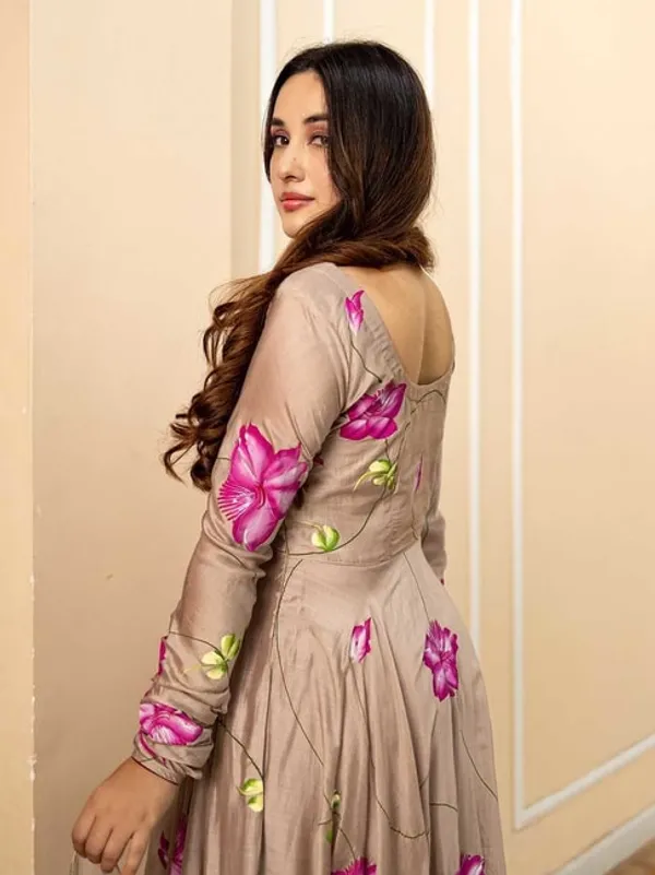 New_Exclusive_Ready-Made_Georgette_Skin_Print_Gown_Two_Piece_For_Women_Gown_+_Orna_)