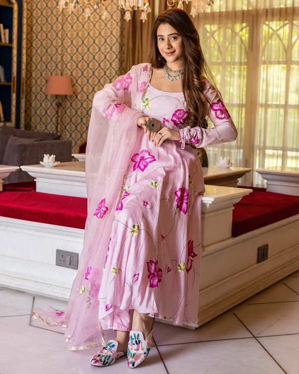 New_Exclusive_Ready-Made_Georgette_Skin_Print_Gown_Two_Piece_For_Women_Gown_+_Orna_)