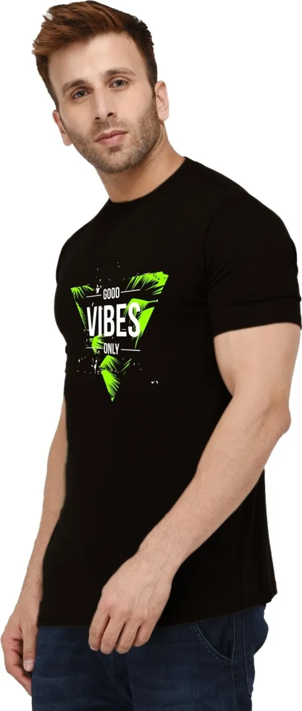 Black_Cotton_Blend_Round_Neck_Half_Sleeve_t-shirt_for_Men