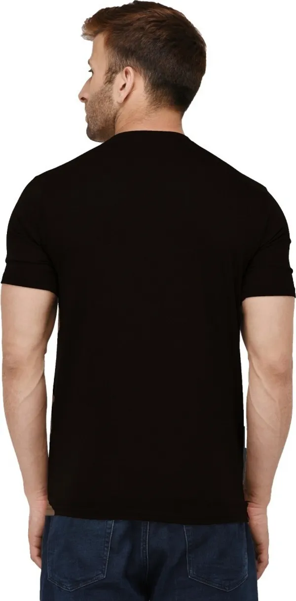 Black_Cotton_Blend_Round_Neck_Half_Sleeve_t-shirt_for_Men