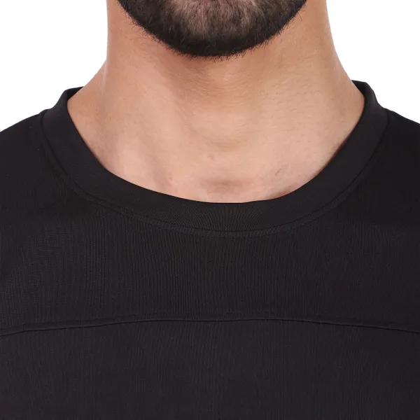 Black_Polyester_Round_Neck_Half_Sleeve_t-shirt_for_Men