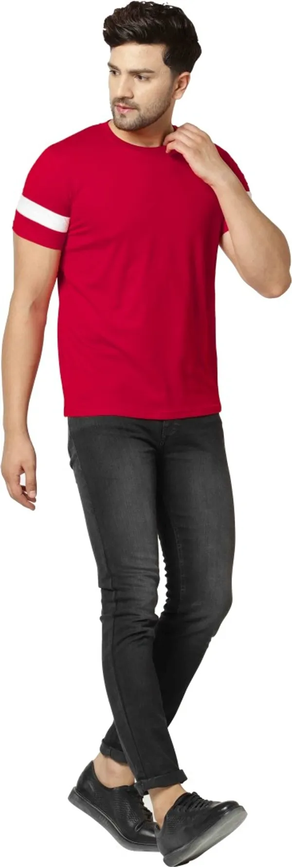 Red_Cotton_Blend_Round_Neck_Half_Sleeve_t-shirt_for_Men