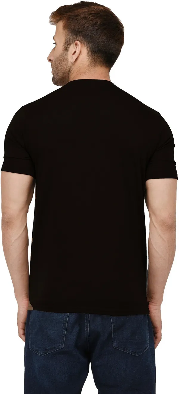 Black_Cotton_Blend_Round_Neck_Half_Sleeve_t-shirt_for_Men