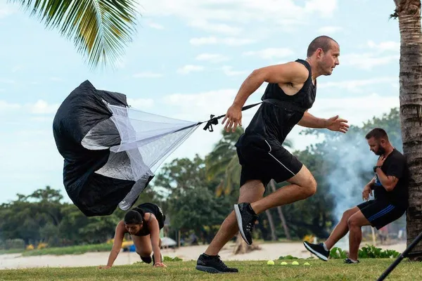 Nylon_Single_Medium_Training_Chute_(142.2_Cm),_Black