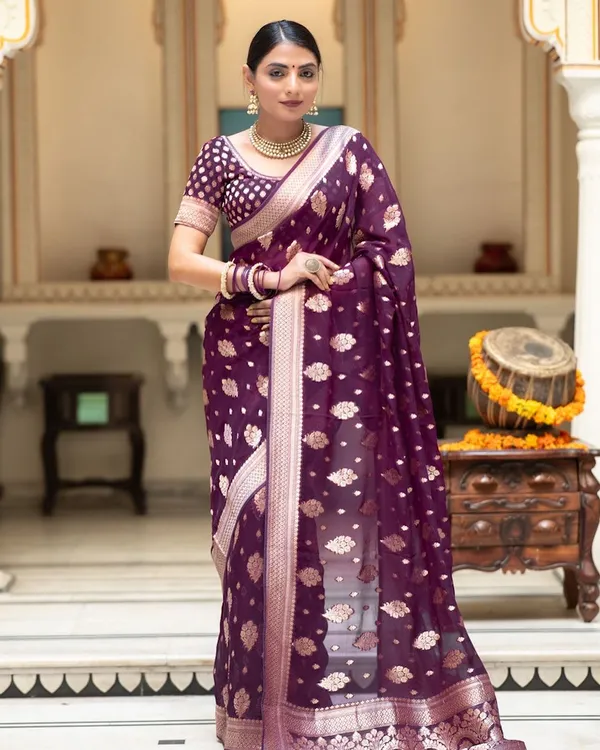 Wine_Soft_Cotton_Weave_Saree_With_Unstitched_Blouse