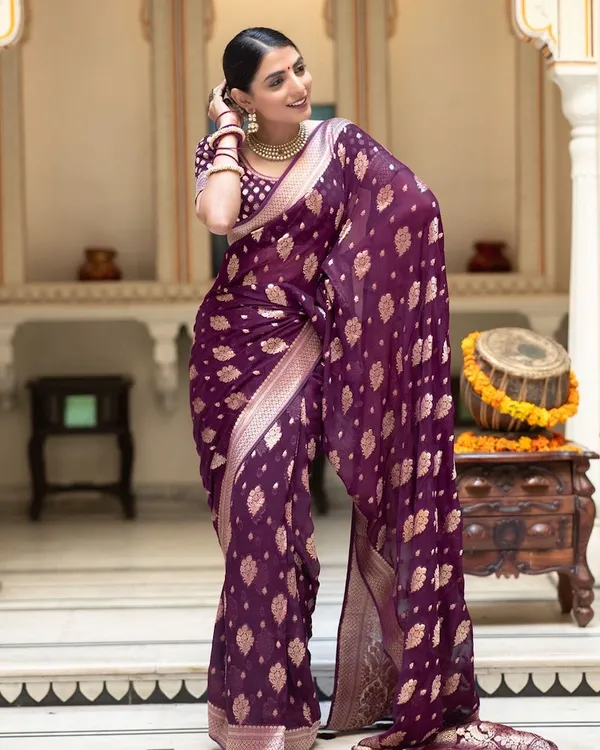 Wine_Soft_Cotton_Weave_Saree_With_Unstitched_Blouse