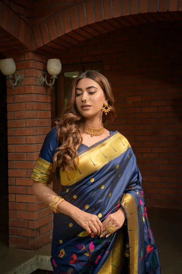 Navy_Blue_Pure_Silk_Paithani_Saree