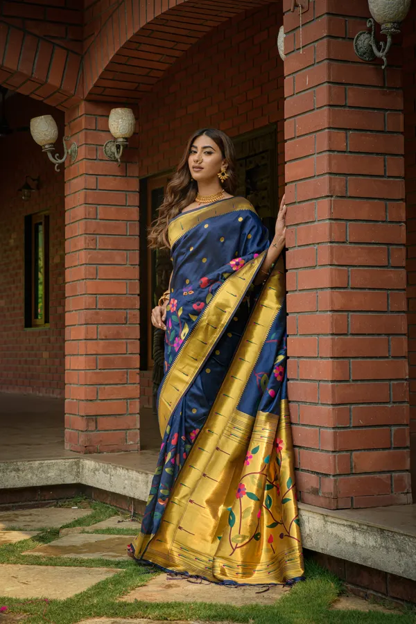 Navy_Blue_Pure_Silk_Paithani_Saree