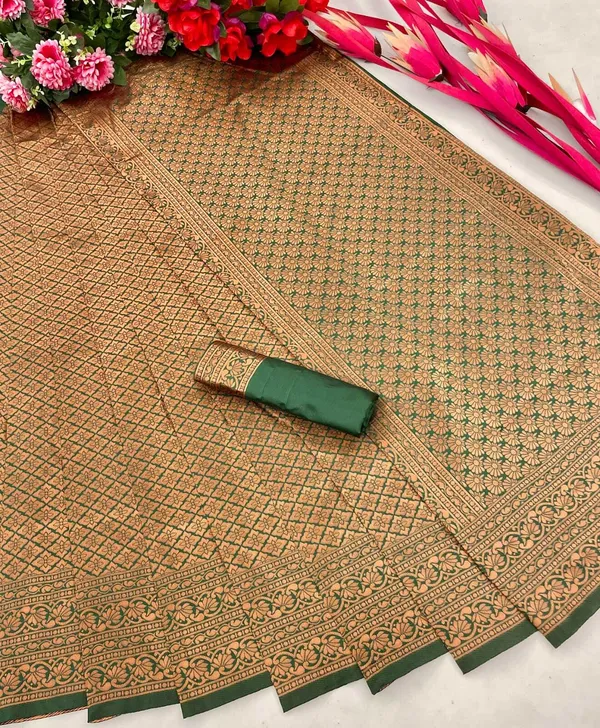 Green_Woven_Banarasi_Jacquard_Saree