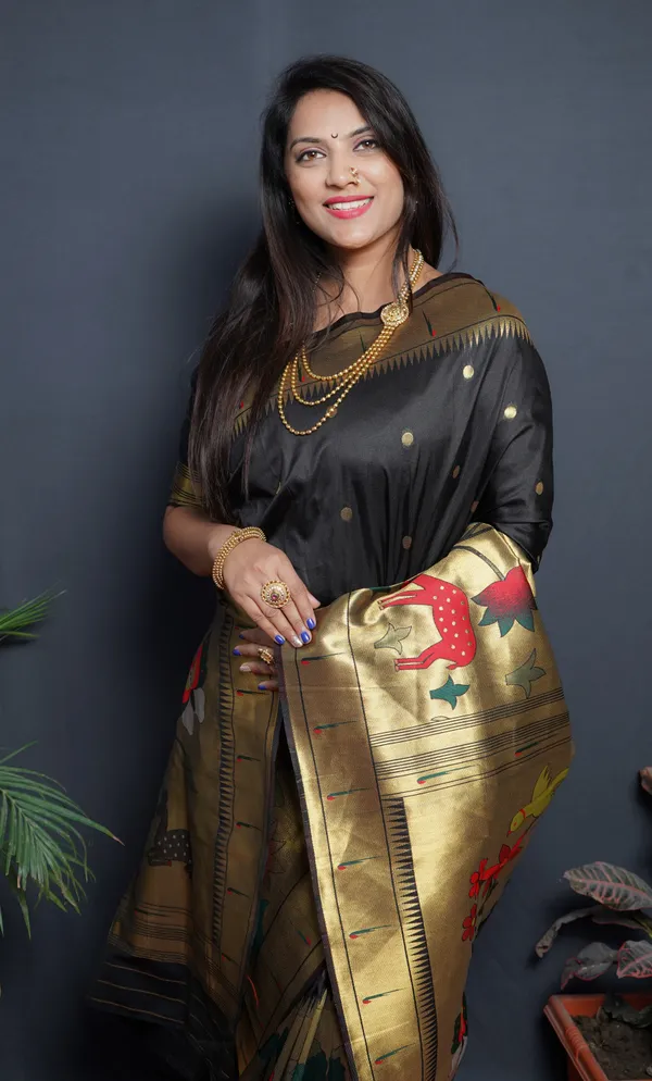 Black_Pure_Silk_Paithani_Saree
