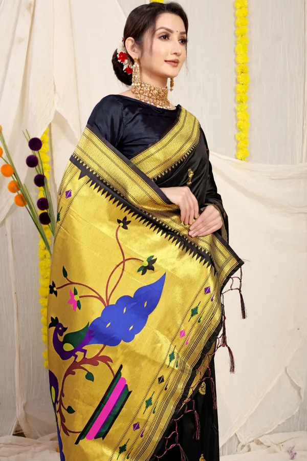 Black_Pure_Silk_Paithani_Saree