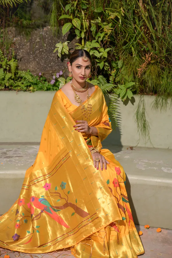 Yellow_Pure_Silk_Paithani_Saree