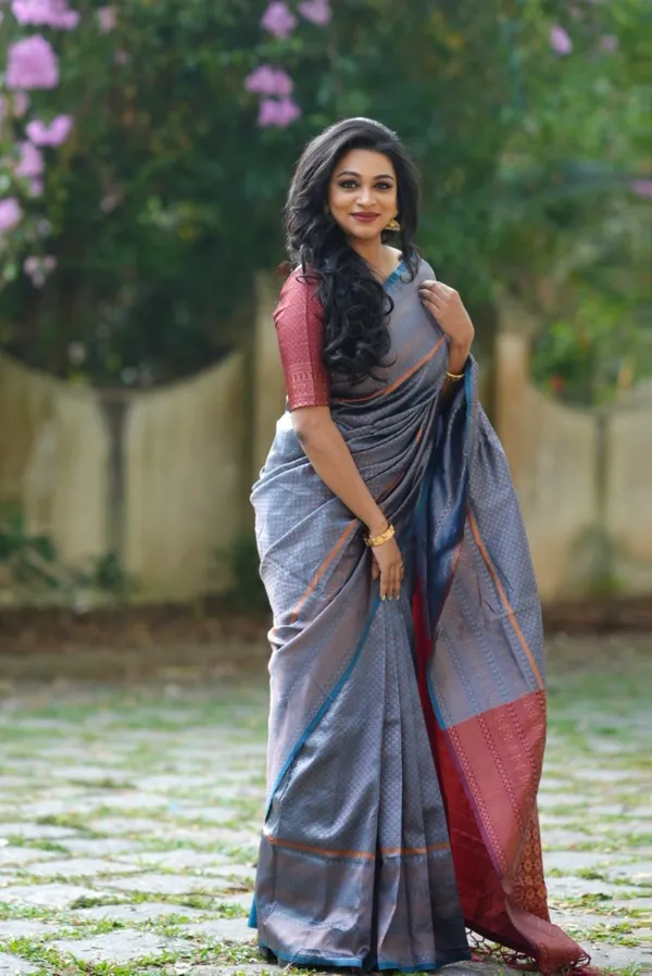 Grey_Kanjivaram_Silk__Saree