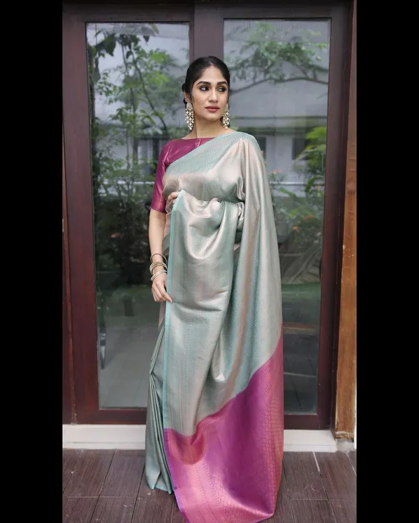 Blue_Pure_Banarasi_Saree