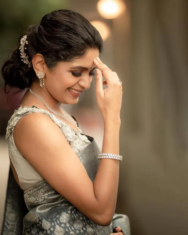 Grey_Kanjivaram_Silk__Saree