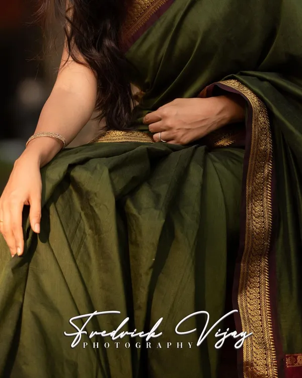 Dark_Green_Pure_Banarasi_Saree
