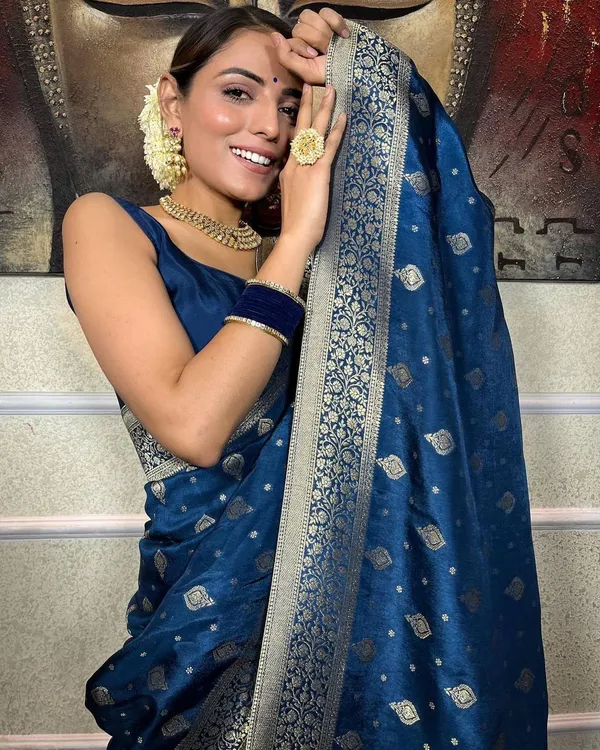 Navy_Blue_Pure_Banarasi_Saree