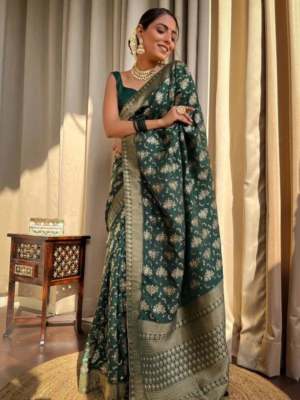 Green_Pure_Banarasi_Saree