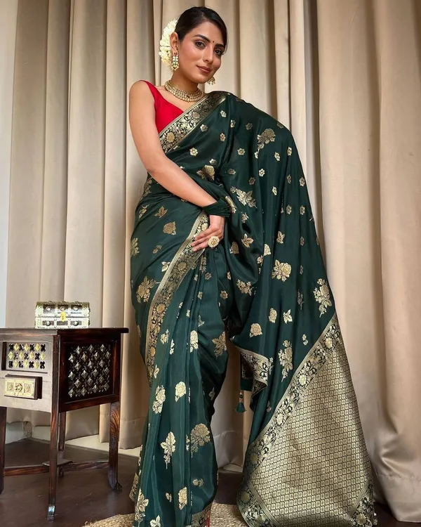 Green_Pure_Banarasi_Saree