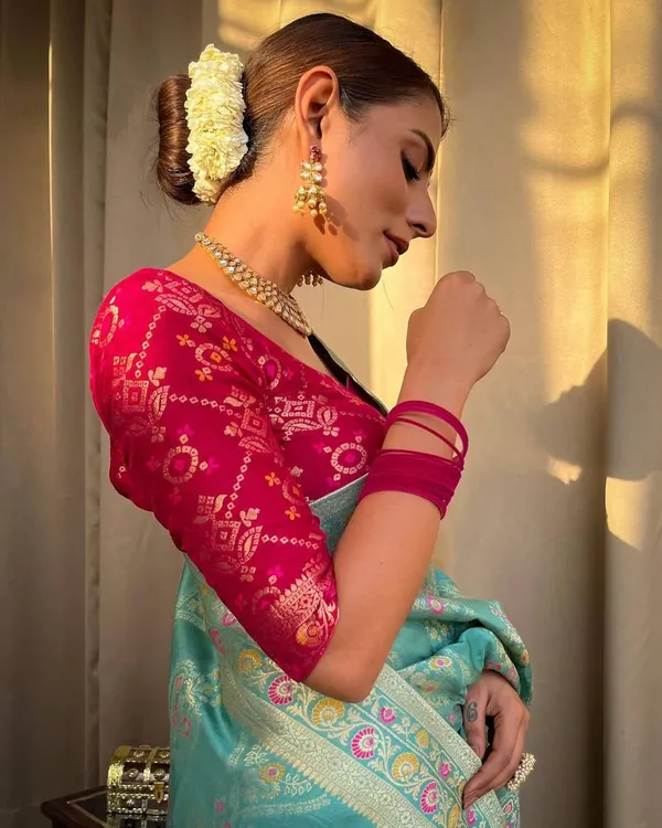 Blue_Pure_Banarasi_Saree