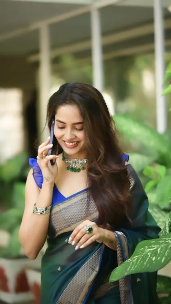 Green_Pure_Banarasi_Saree