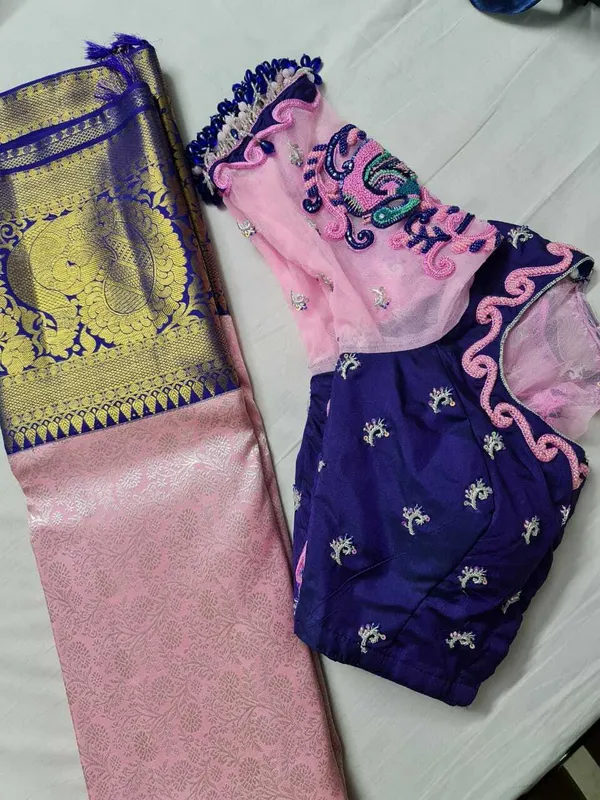 Pink_Embellished_Banarasi_Jacquard_Saree_(Pink)