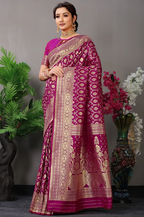 Magenta_Zari_Work_Patola_Silk_Saree