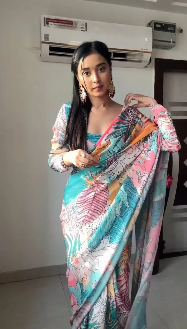 Multicolor_1-Minute_Ready_To_Wear_Georgette_Saree